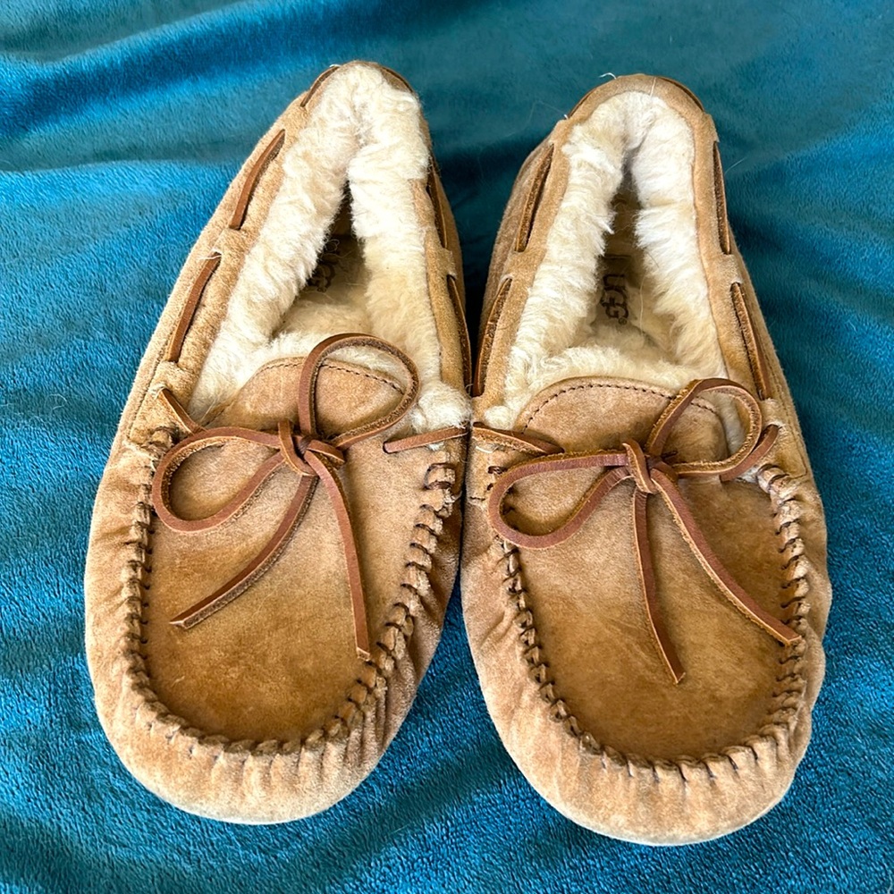 UGG slippers lined with soft UGGplush.